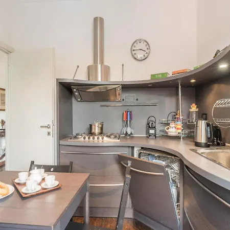 The Rent - Elegant Two-bedroom In Via Aurelia
