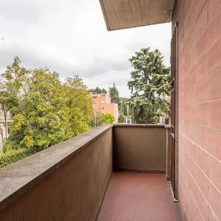 The Rent - Elegant Two-bedroom In Via Aurelia Apartment *