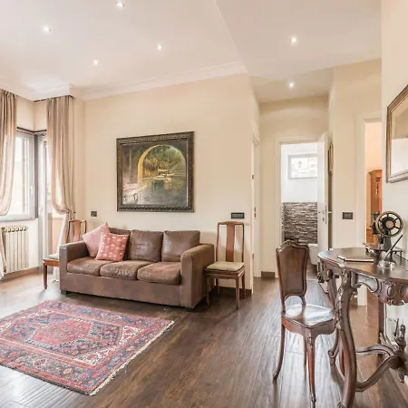 The Rent - Elegant Two-bedroom In Via Aurelia *