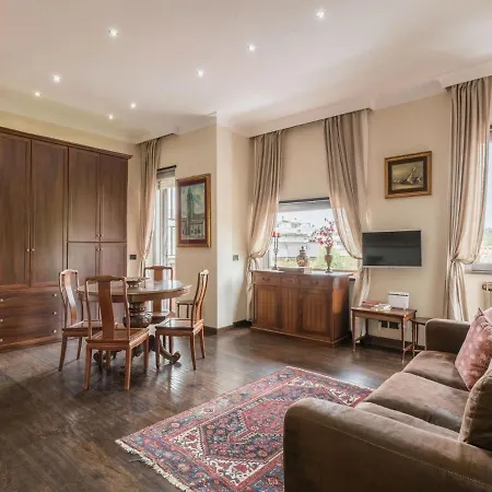 The Rent - Elegant Two-bedroom In Via Aurelia Apartment Rome