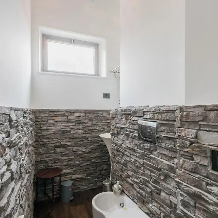 Apartment The Rent - Elegant Two-bedroom In Via Aurelia Rome