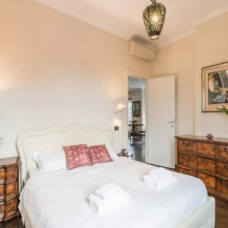 The Rent - Elegant Two-bedroom In Via Aurelia Apartment Rome