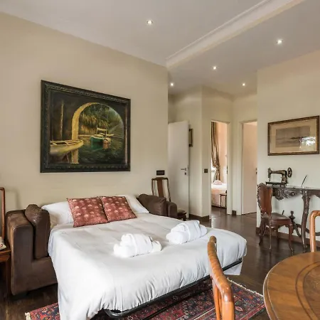 The Rent - Elegant Two-bedroom In Via Aurelia Apartment Rome